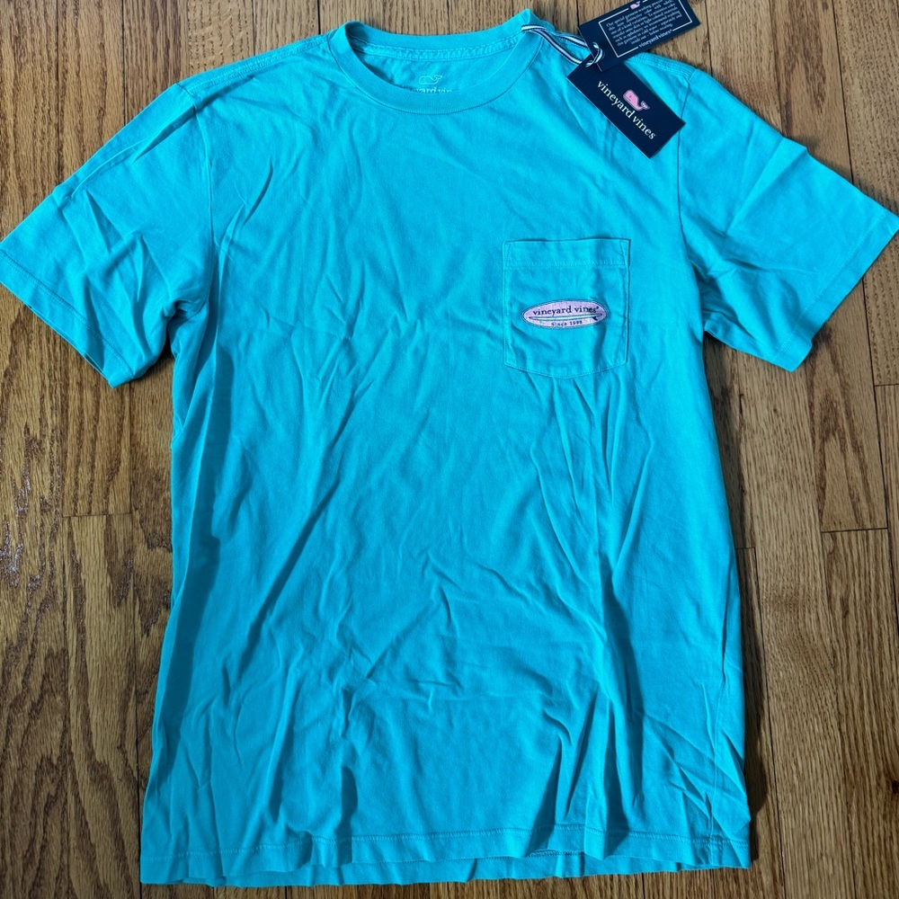 men’s small vineyard vines tee